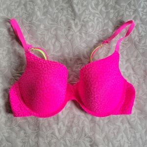 38D No Boundaries neon bra